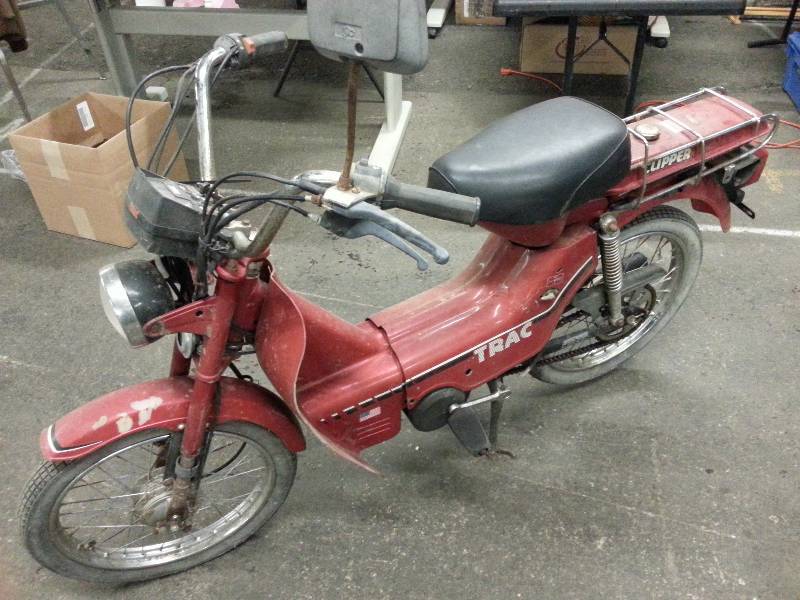 lot 1810 image: Barn find with the key but no other information on this Harley Davidson wanna beee