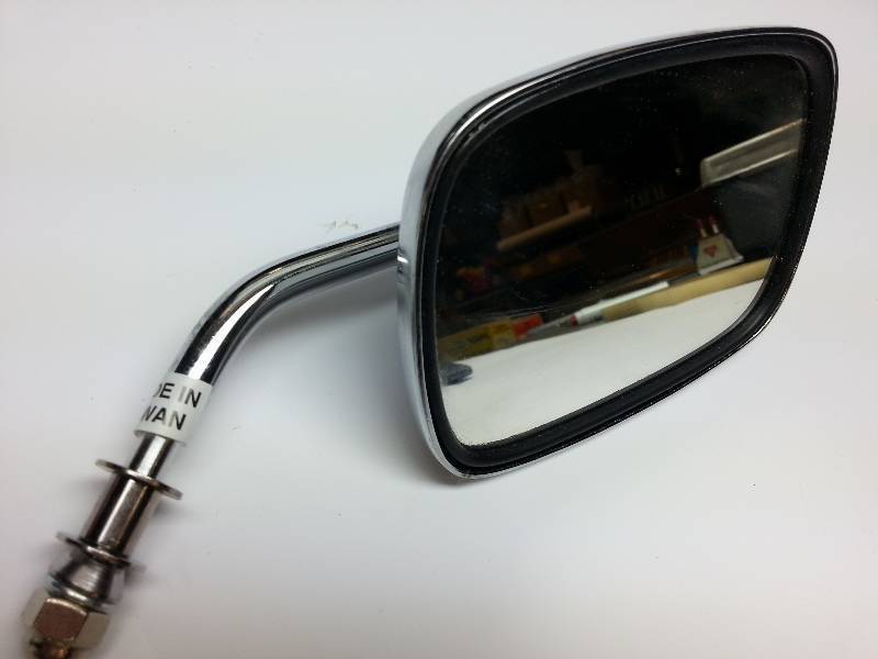 lot 9017 image: Chrome Harley Davidson handle bar mount motorcycle rear view mirror adjust stem