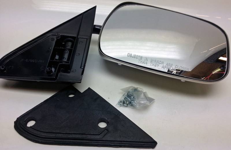lot 9036 image: New Peterson #812R 1988 89 90 81 92 93 94 95 1996 Chevrolet GMC Full Size passenger side replacement mirror.