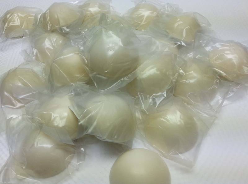 lot 9121 image: New box of 20 individual rubber 2-14 OD door wall stop bumpers Battalion Grainger #1XNN5.