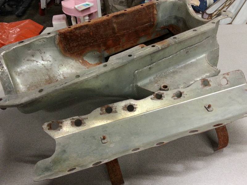 lot 3013 image: Another one of those road race or oval track BB Chevy oil pans by Canton steel with lifter valley
