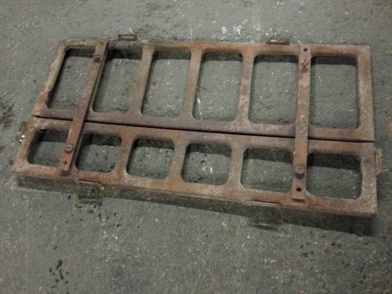 lot 3017 image: Early Model A or something else trunk luggage rack that laid in the barn a few years