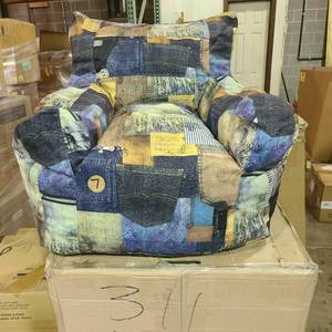 lot 7 image: Kids Bean Bag Chair