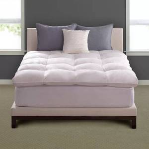 lot 64938 image: Hotel Deluxe Baffle Box 4.5 Feather Mattress Topper. Retail $154.99. Cal King