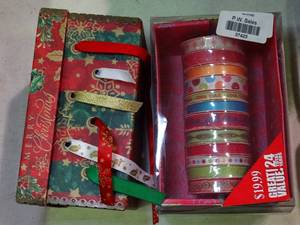 lot 37423 image: Lot of Ribbon