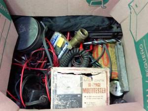 lot 37450 image: Voltage Testers and Misc