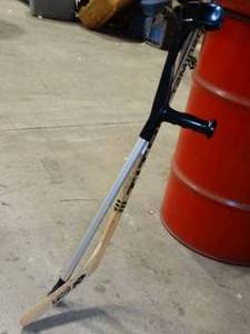 lot 37477 image: Hockey Stick and a Support