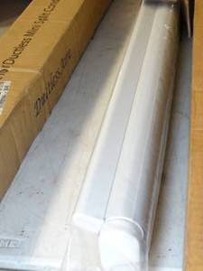 lot 37478 image: Cordless White 39x72 Window Blind