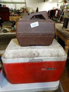 lot 37516 image: Red Coleman Cooler and Shoe Shining Kit