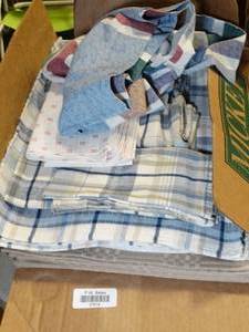 lot 37518 image: Lot of Kitchen Towels and Placemats