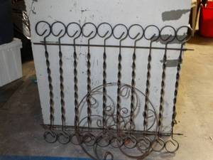 lot 37528 image: Wrought Iron Decorative Pieces