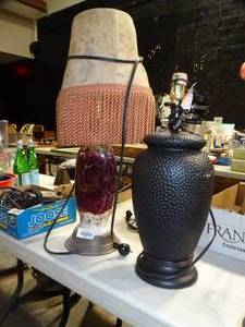 lot 37533 image: Lot of 2 Lamps