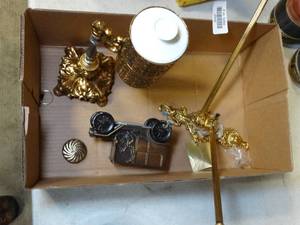 lot 37539 image: Lot of Metal Home Decor