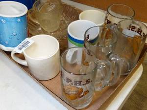 lot 37544 image: Lot of Mugs and Bowls