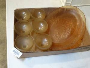 lot 37545 image: Set of Colored Drinking Glasses and Plates