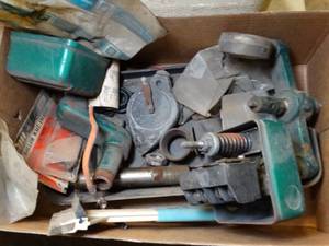 lot 37560 image: Pressure gauge - Wall anchors & misc parts