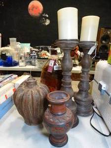 lot 37617 image: Lot of Home Decor