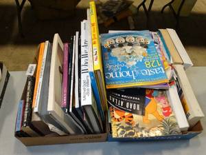 lot 37619 image: Lot of Assorted Books