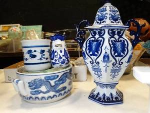 lot 37655 image: Lot of White and Blue Decorative Dishware