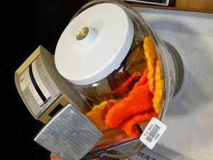 lot 37658 image: Lot of Misc. Kitchenware