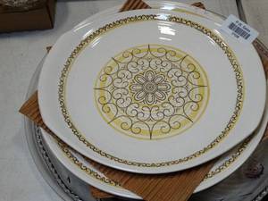 lot 37695 image: Max Schonfeld - MCM Sierra Casual Ironstone From Kilns of MS  - Vintage Serving Plates