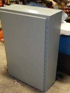 lot 37703 image: Grey Metal Wall Cabinet