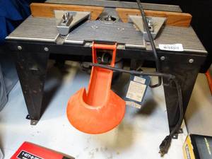 lot 37718 image: Saw Table & Craftsman Motor or Pump