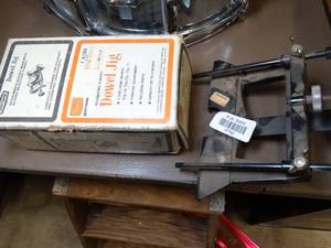 lot 37742 image: Dowel Jig