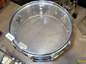 lot 37743 image: Pearl Drum