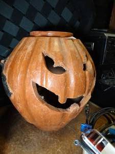 lot 37755 image: Large Ceramic Halloween Pumpkin