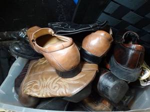 lot 37757 image: Mens Shoes - Cowboy Boots - Leather Belts
