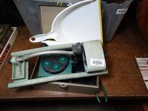 lot 37758 image: Sprinklers - Dust Pan - Cash Box