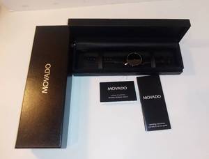 lot 3019 image: Movado Museum Watch - Black