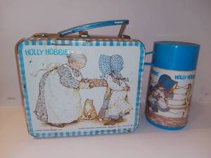 lot 3041 image: Holly Hobbie Lunchbox With Thermos - Grandma Cookies
