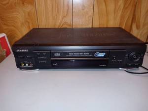 lot 3101 image: Samsung home theater VCR video system
