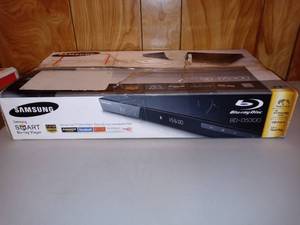 lot 3109 image: Samsung BD - D5 300 Blu-ray disc player