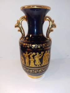 lot 4115 image: Apollon Keramik Archangelos Rodos 24K Gilded Vase