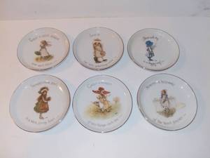 lot 4126 image: Lot of 6 Holly Hobbie Mini Plates