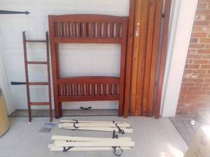 lot 112 image: Boys Twin Size Bunk Bed