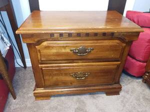 lot 504 image: Vintage Solid Wood Nightstand
