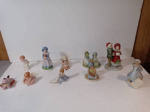 lot 3185 image: Lot of 10 assorted collectible Holly Hobbie figurines