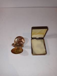 lot 3206 image: Great vintage Waltham pocket watch with case