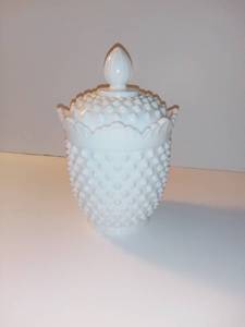 lot 4247 image: Hobnail Milk Glass Jar With Lid