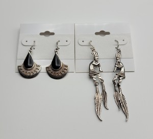 lot 130 image: (2) Pairs of 925 Silver Navajo Earrings