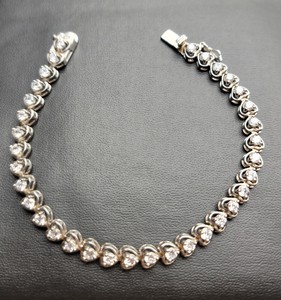 lot 132 image: 925 Heart CZ Bracelet - 6