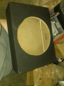 lot 1175 image: Q-Power Shallow Single 12 Sealed Truck Subwoofer Sub Box  18.25 x 13.25 x 5.25