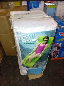lot 1232 image: TRC super soft serenity pool float