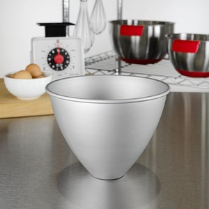 lot 1863 image: Fat Daddios PDV-07 ProSeries 7 14 x 6 Round Anodized Aluminum Dolly Varden Cake Pan