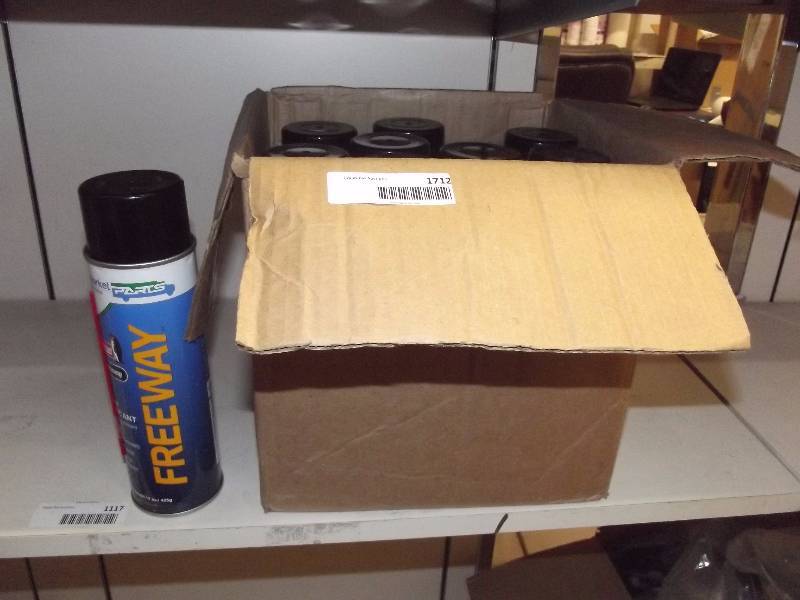 lot 1712 image: Aftermarket Spray Lubricant