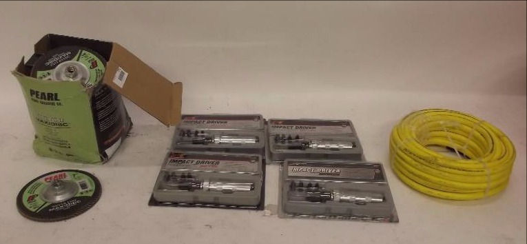 lot 1752 image: Hardware Goods Lot